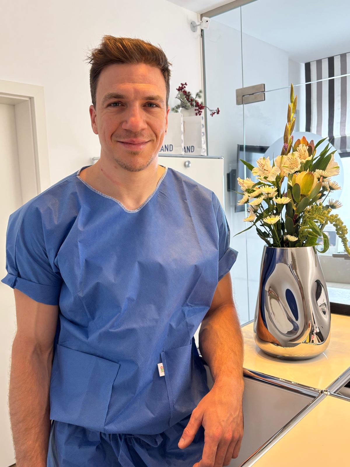 Mark, Junger Kollege im OP, 1. Assistenz – Praxis Dr. Heitland München